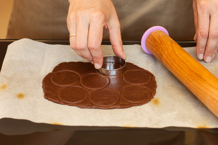 Шоколадно-меренговые пирожные: шаг 3