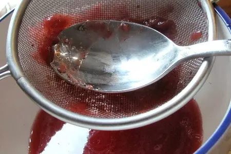 Творожная запеканка с клубничным соусом: шаг 6