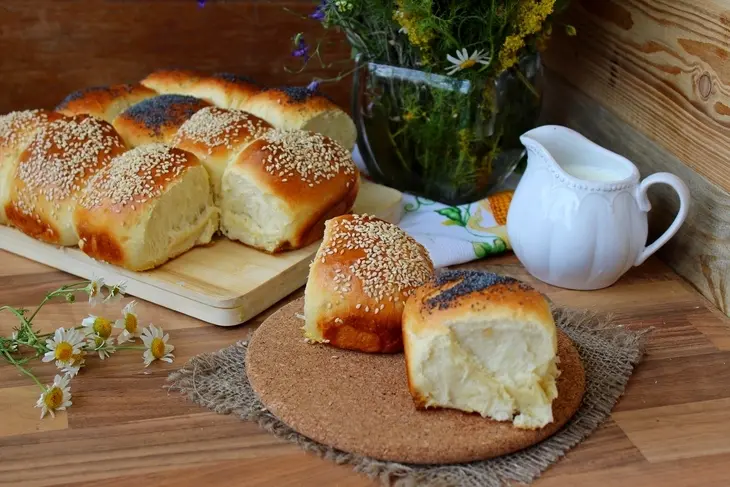 Булочки с маком и кунжутом .: шаг 9