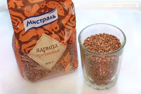 Каша гречневая, запеченная с творогом: шаг 1