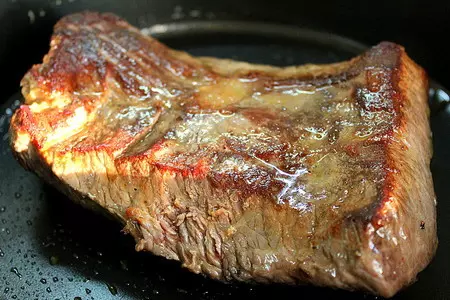 Мраморная говядина запеченная с черной солью и крымскими травами.: шаг 3