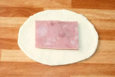 Булочки с ветчиной и сыром: шаг 7