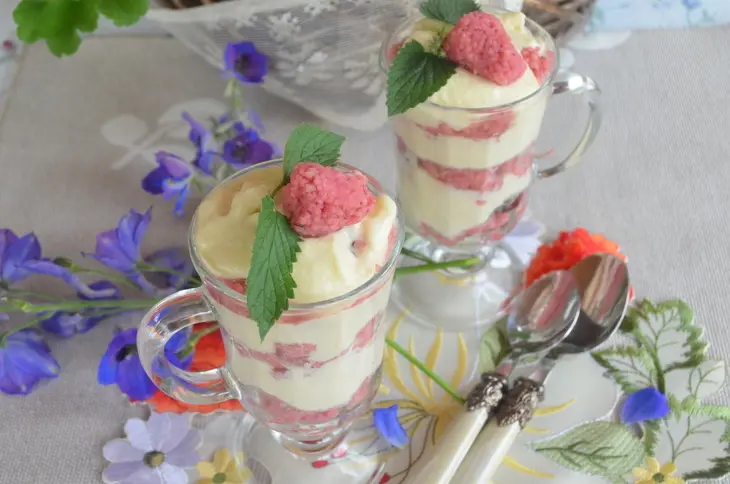 Клубничный кускус с бузинно-сливочным кремом: шаг 4
