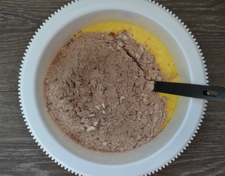 Шоколадно-ореховый  пирог с творожным кремом.: шаг 7