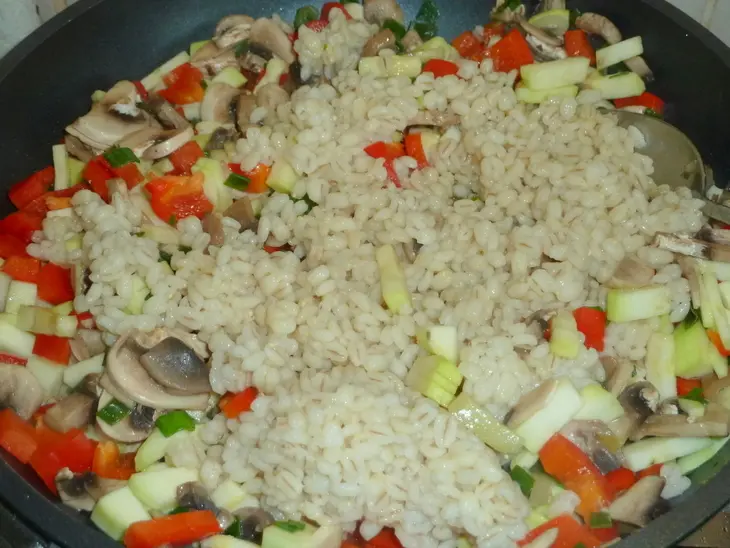 Запеканка "барли" с овощами и грибами: шаг 5