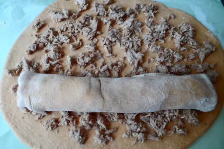 Закусочный хлеб с тунцом,оливками,сыром,на томатном соке томато густо.: шаг 5