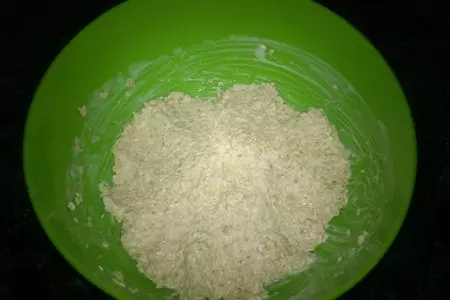 Овсяные маффины с  кусочками яблок и садовыми ягодами: шаг 1