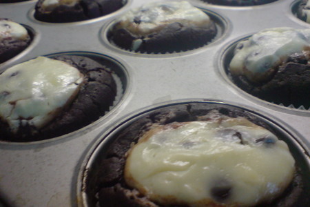 Шоколадные кексы с  творожным сыром и шоколадными каплями: шаг 6