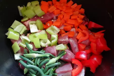 Перловая каша с мясом, томленная в томатном соке с бадьяном: шаг 1