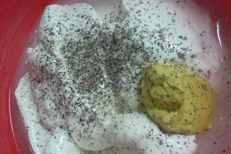 Рулетики из куриной грудки в сырном соусе: шаг 1