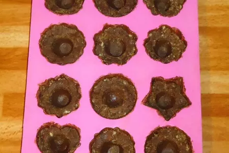 Шоколадные конфеты с клубничным джемом: шаг 5