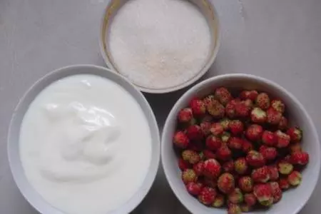 Вареники с лесными ягодами на  манке: шаг 6