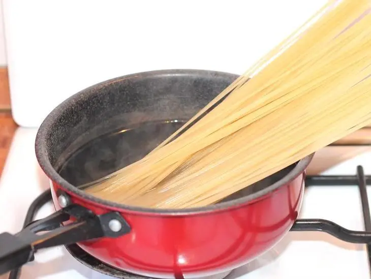 Суфле из сока "томато густо" с макаронами: шаг 6