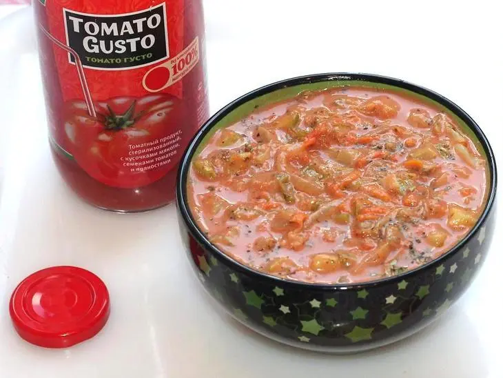 Овощное рагу из кабачков с капустой, морковью и томатным соусом: шаг 6