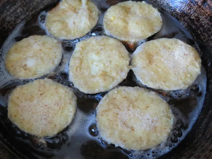 Башенки из баклажана с сыром и томатным соусом: шаг 5