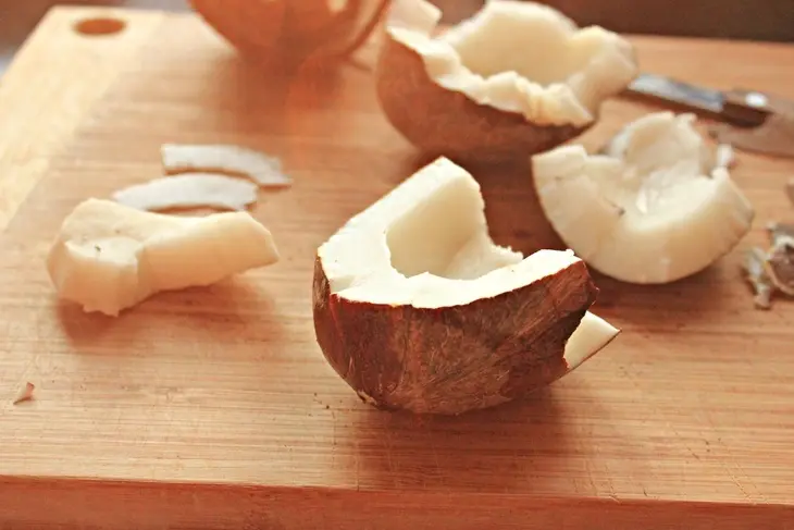 Овсяная каша с кокосом, миндальным молоком и нектринами: шаг 2