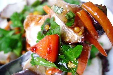 Салат из маринованной свинины с овощами. для романтичного ужина. : шаг 6