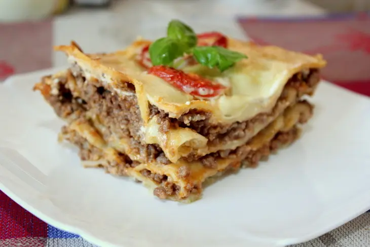 Лазанья с мясным соусом и томатами: шаг 7