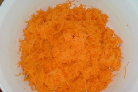 Салат из кольраби и моркови: шаг 2