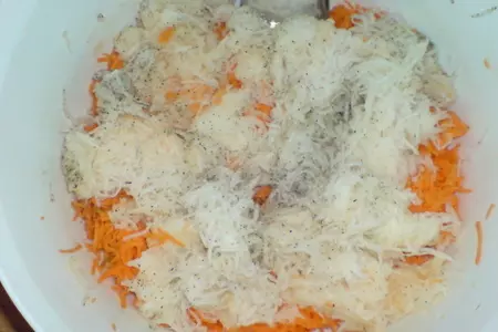 Салат из кольраби и моркови: шаг 3