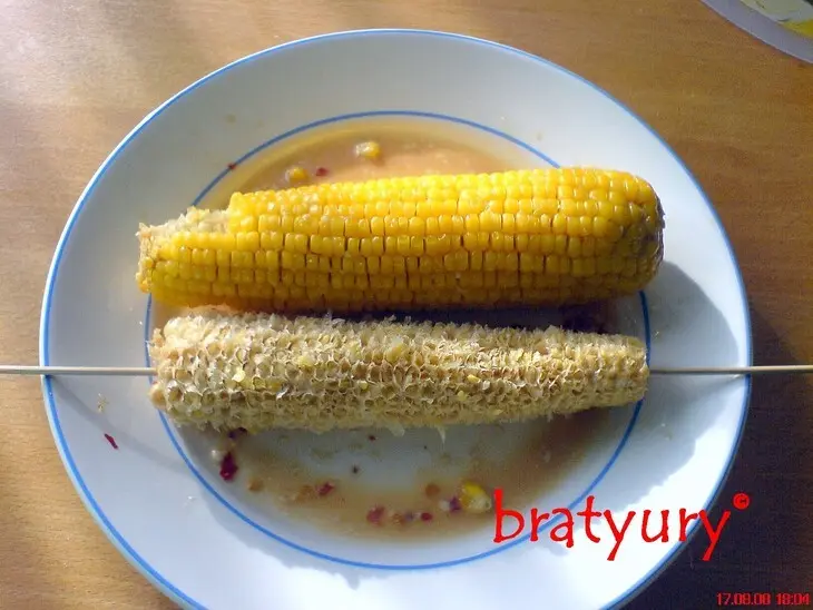 Кукуруза, запеченная в фольге: шаг 8