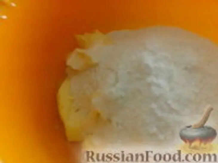 Пирог с ревенем и мягким безе: шаг 3