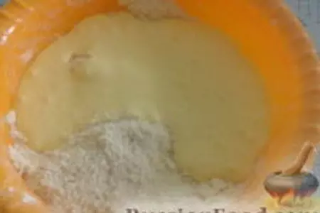 Пирог с ревенем и мягким безе: шаг 4