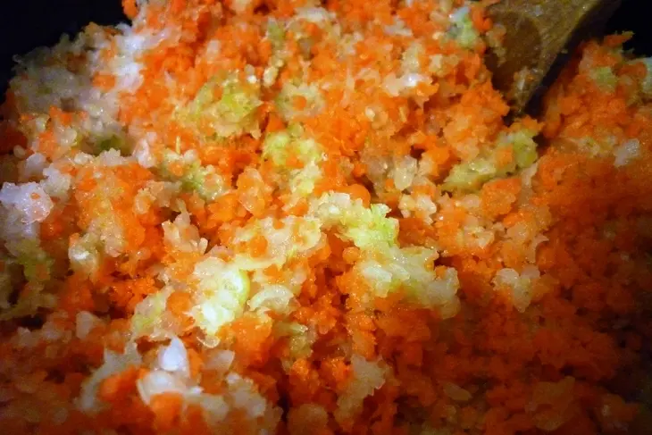 Итальянская пассеровка soffritto на сейчас и на потом(облагородит любое блюдо): шаг 2