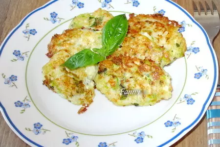 Оладьи с кабачками и творогом: шаг 8