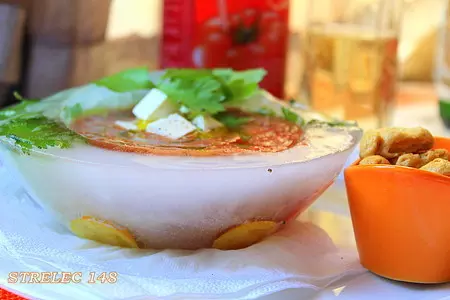 Гаспачо с брынзой в ледяных пиалах: шаг 7