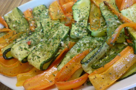 Салат из запечённых цуккини и моркови: шаг 4