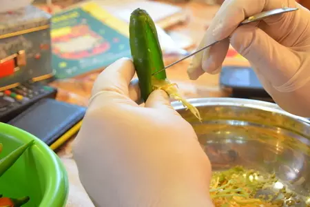 Хинга мирсанг (перцы чили с асафетидой в горчичном масле): шаг 5