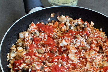 Паэлья с морепродуктами и курицей 2 (shellfish and chicken paella): шаг 8