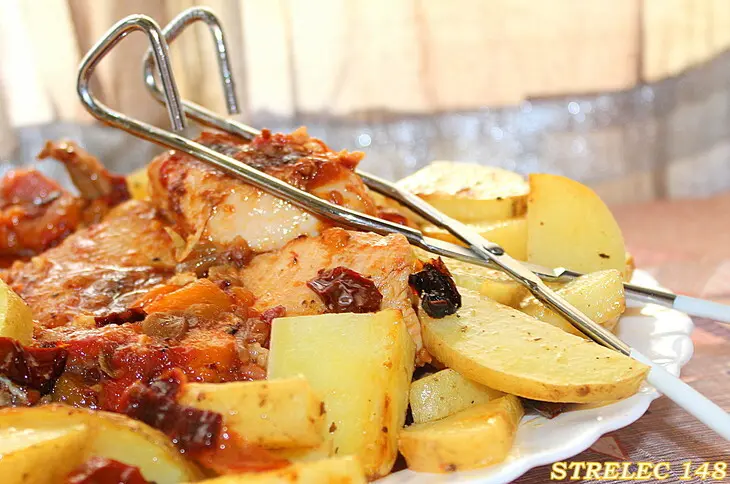 Курица чилиндрон (el pollo al chilindrón).: шаг 14