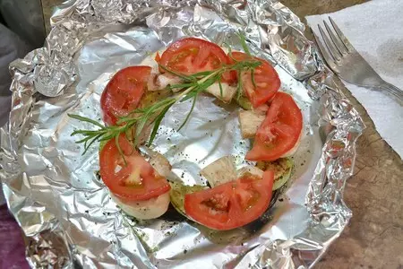 "эскимо" из курицы с грибами и пармезаном, с рататуем и овощной сальсой.: шаг 2