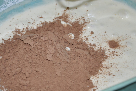Шоколадный пирог с голубикой: шаг 2
