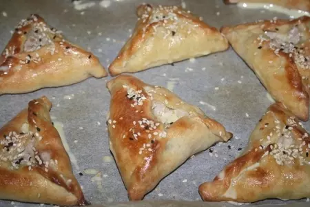 Треугольники с индюшатиной и сыром: шаг 8