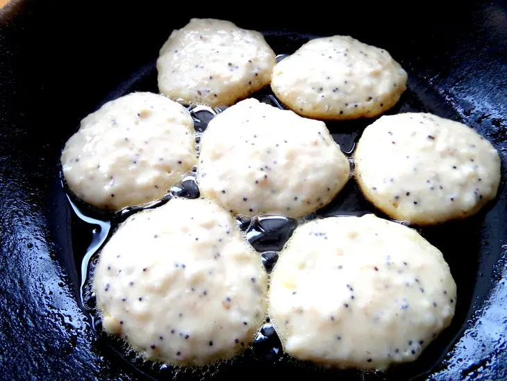 Овсяные оладушки с маком: шаг 5