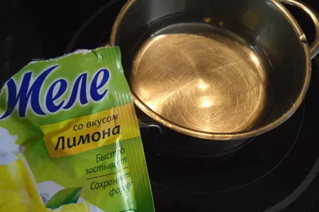 Желейный торт "малиновый снег": шаг 8