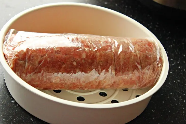 Рулет из индейки в мультиварке: шаг 7