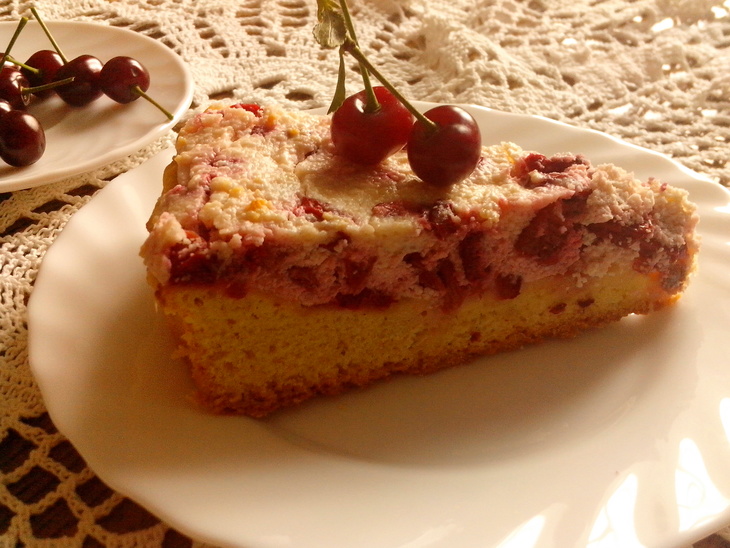 Пирог с вишней и творожным кремом: шаг 12