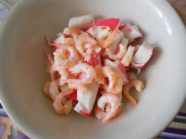 Биточки из креветок и крабового мяса с рисом: шаг 2
