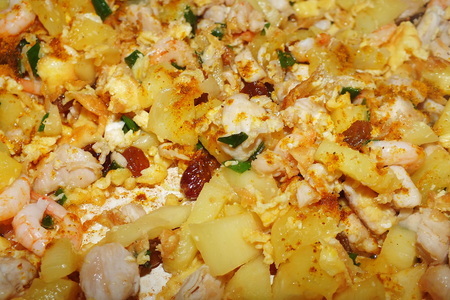 Тайский рис с креветками запеченный в ананасе: шаг 12