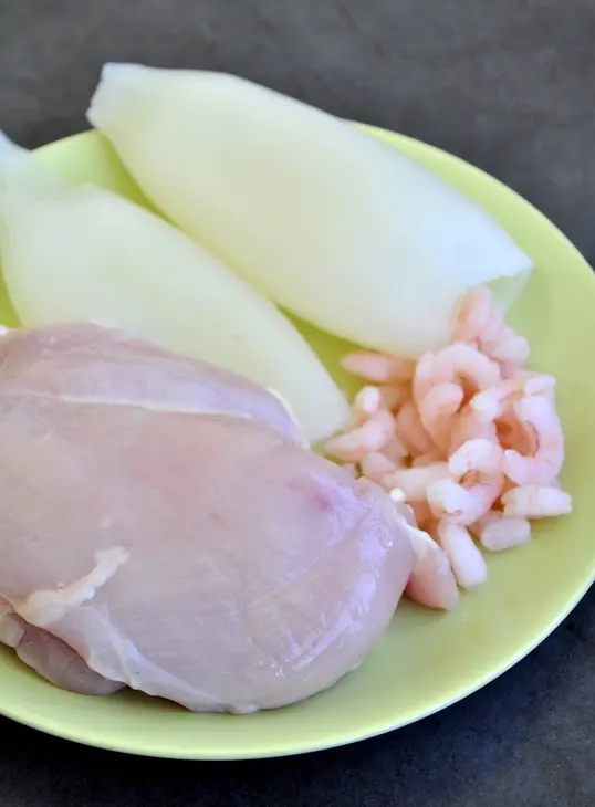 Дим сам - паровые пельмени с морепродуктами: шаг 4