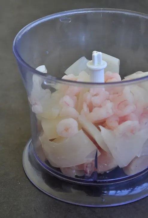 Дим сам - паровые пельмени с морепродуктами: шаг 5