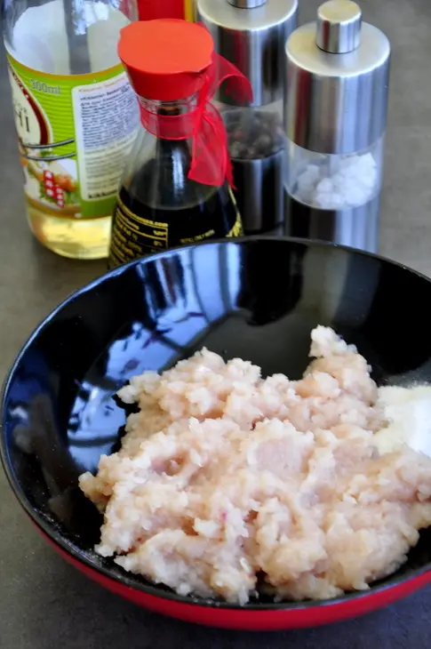 Дим сам - паровые пельмени с морепродуктами: шаг 6