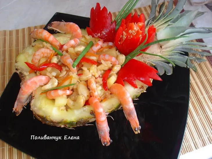 Салат по - тайски с креветками, рисом, овощами и ананасом.: шаг 6