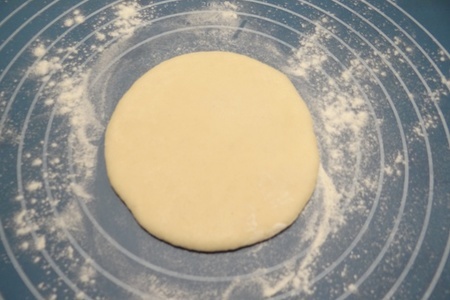 Булочки из теста со сливочным творожным сыром: шаг 10