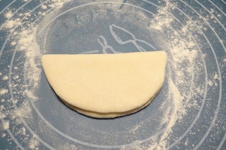 Булочки из теста со сливочным творожным сыром: шаг 11