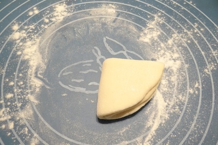 Булочки из теста со сливочным творожным сыром: шаг 12
